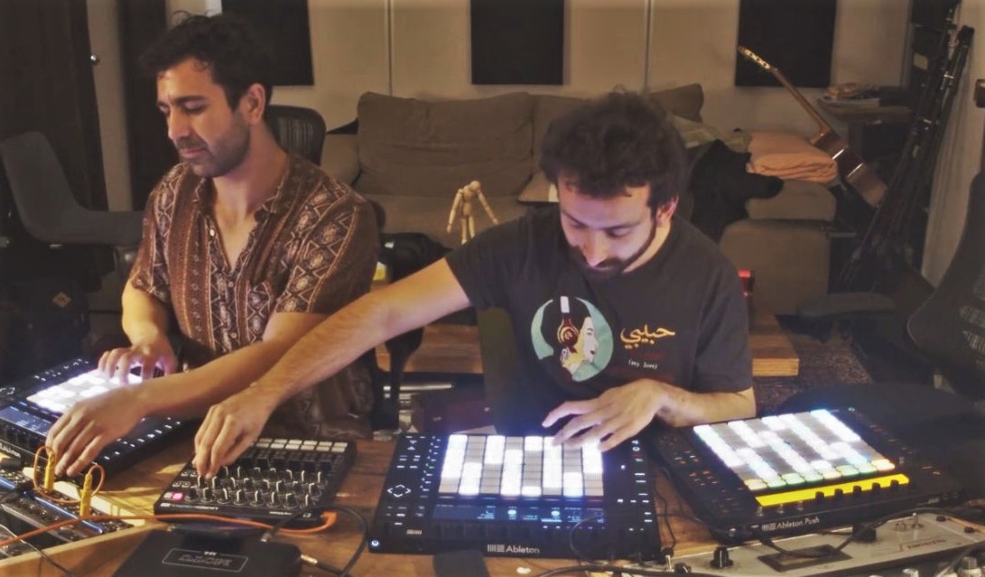 Ṭarabeat electronic studio session